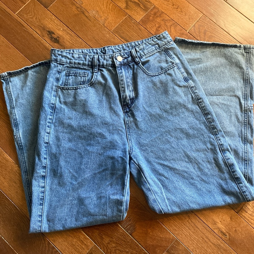 Baggy jeans